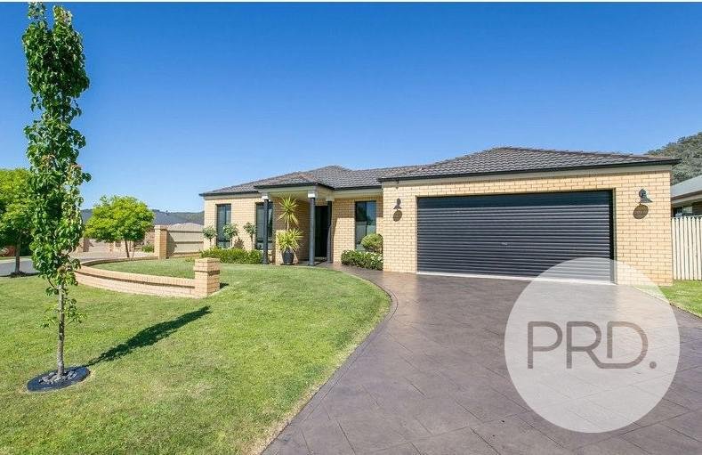 5 Percival Court GLENROY 1