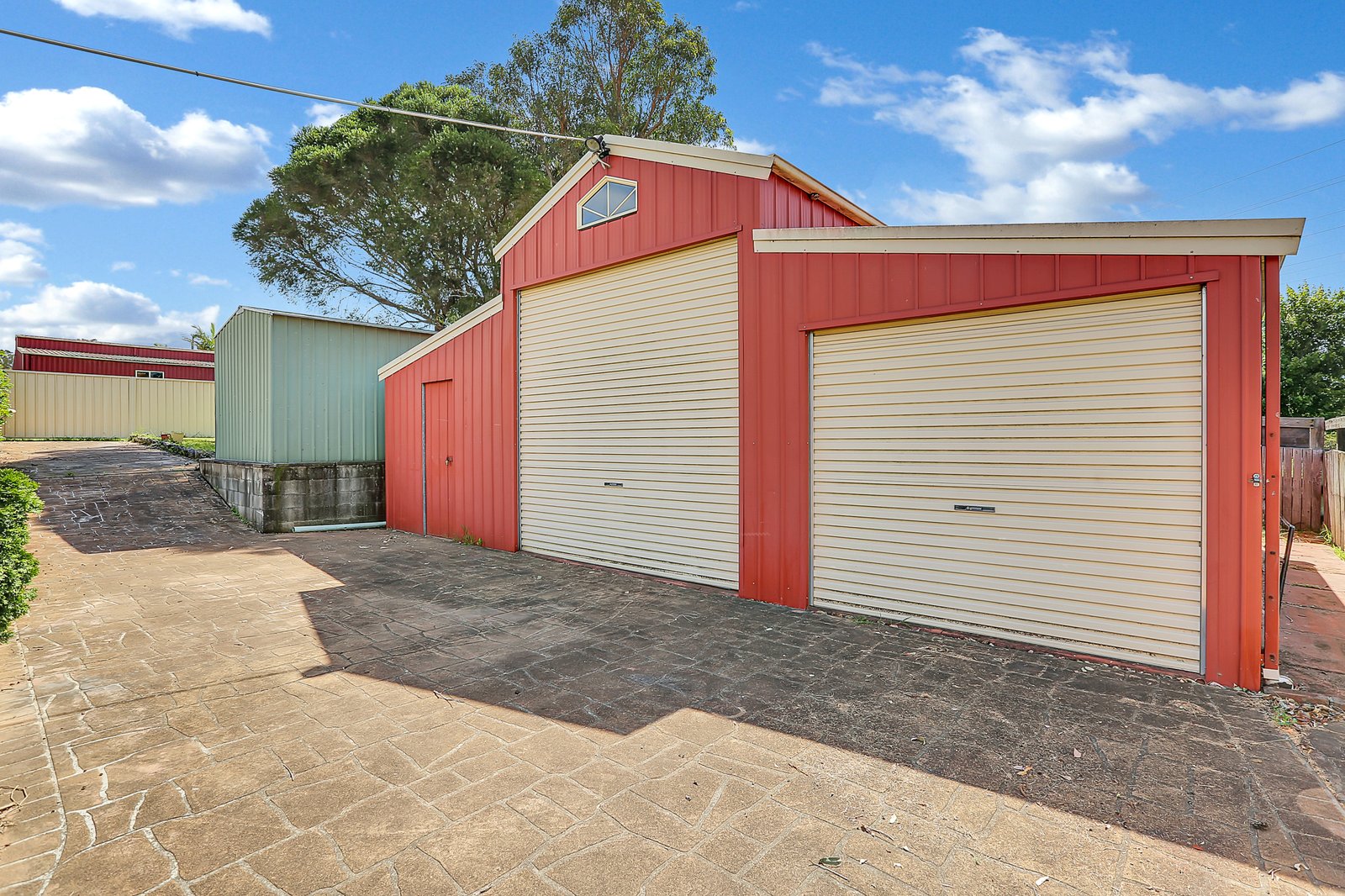 5 Pharlap Avenue KEMBLA GRANGE 7