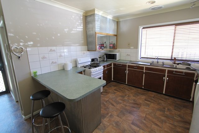 5 Pickford Street WENDOUREE 3