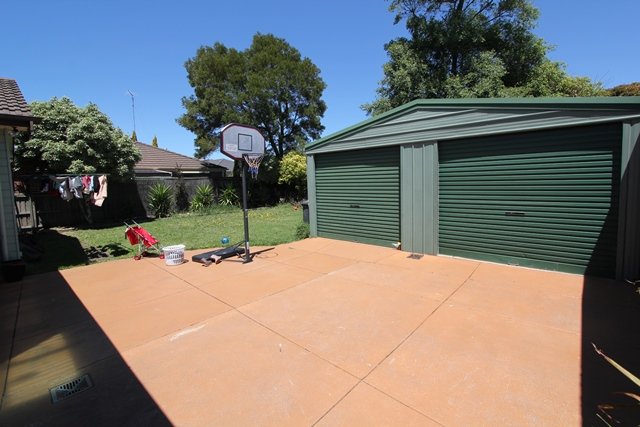 5 Pickford Street WENDOUREE 11
