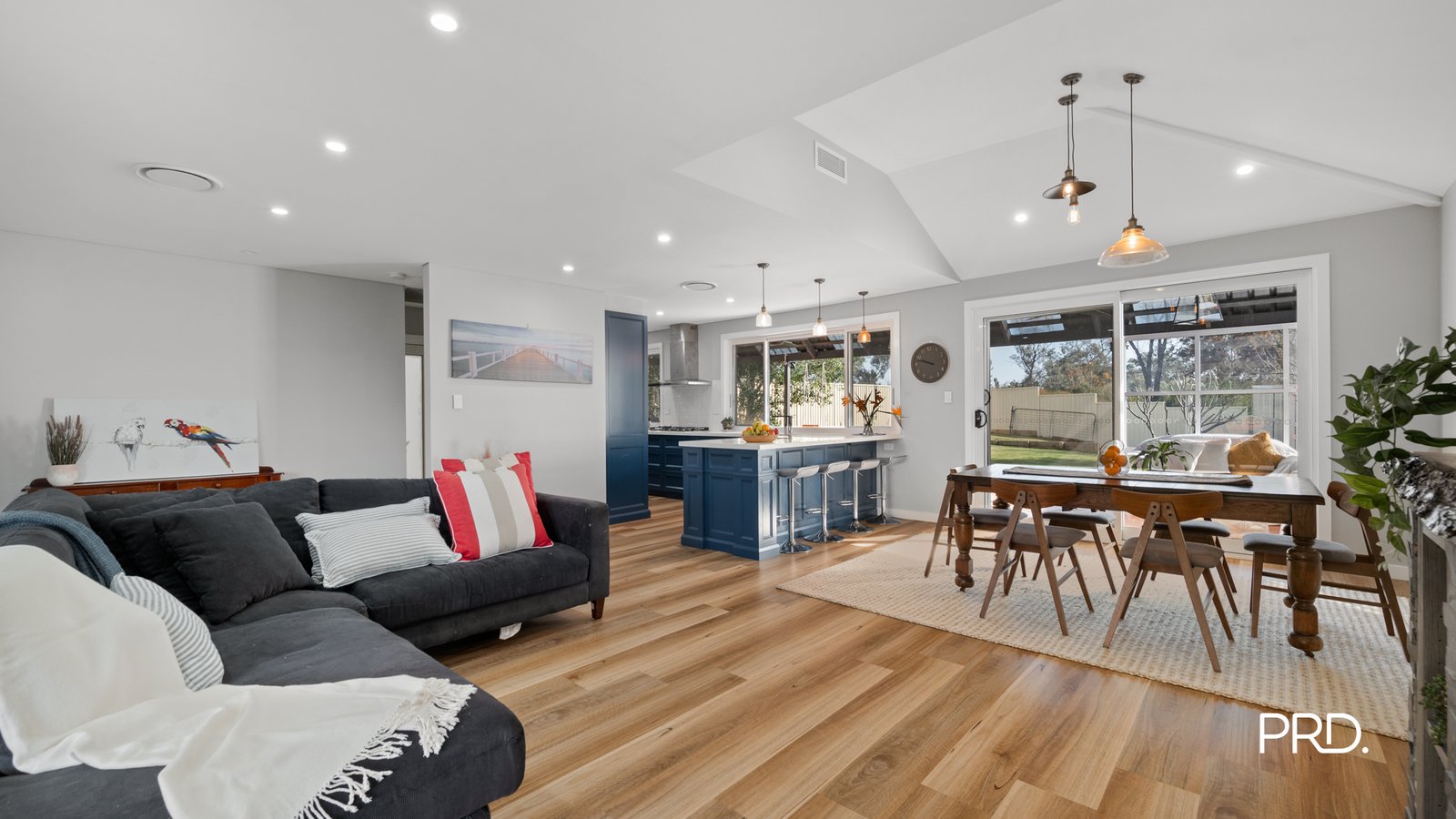 5 Pine Avenue BRADBURY 7