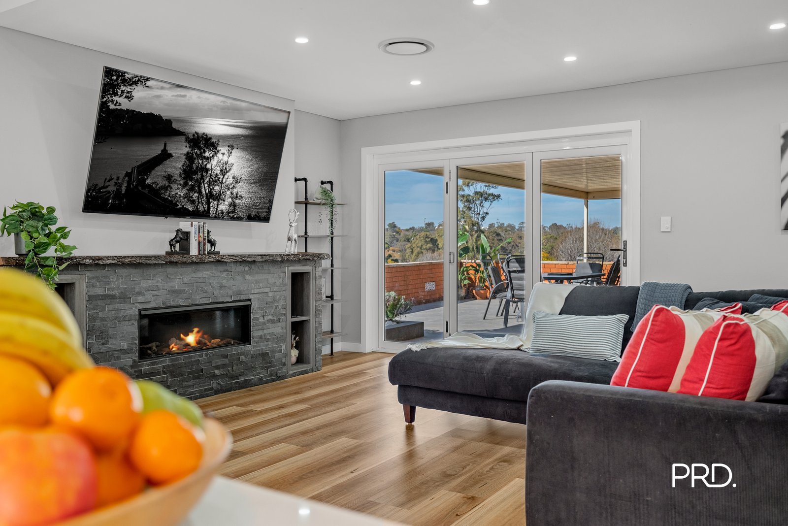 5 Pine Avenue BRADBURY 9