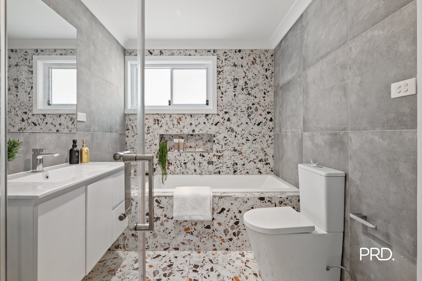 5 Pine Avenue BRADBURY 17