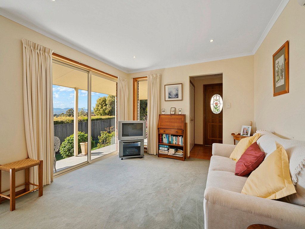 5 Pinot Court BERRIEDALE 4