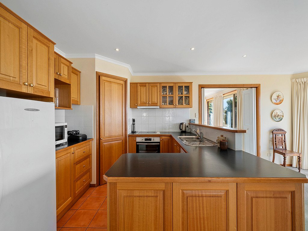 5 Pinot Court BERRIEDALE 6