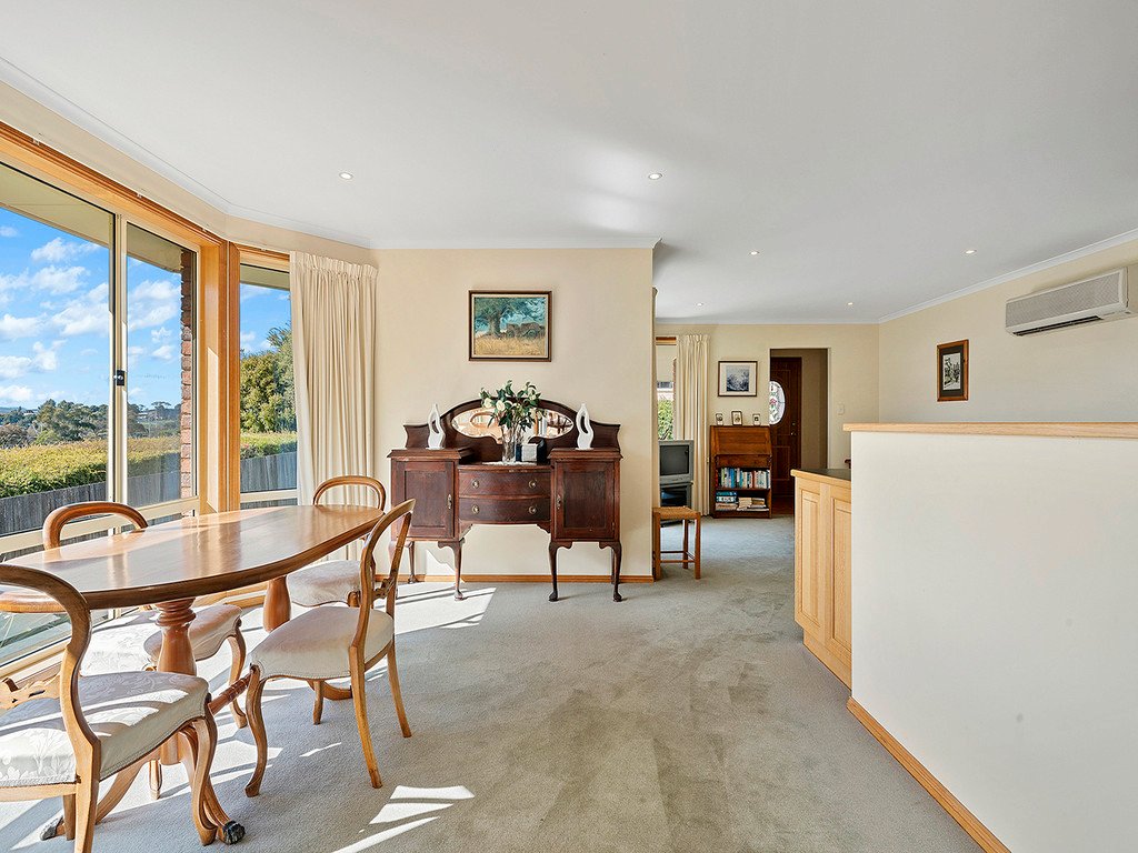 5 Pinot Court BERRIEDALE 10