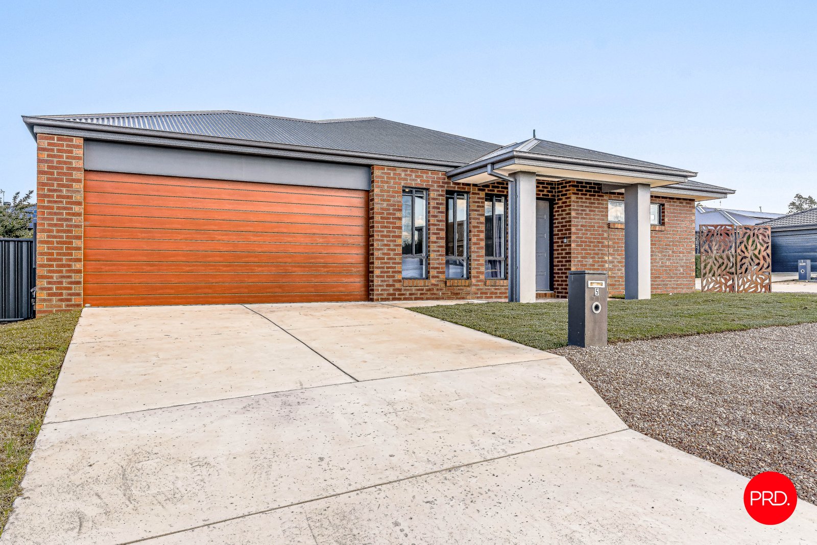 5 Pitt Place STRATHFIELDSAYE 1