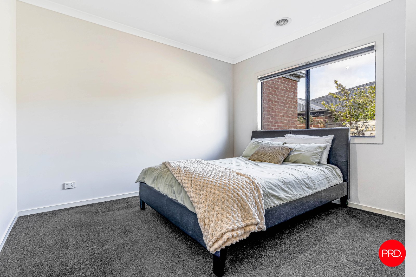 5 Pitt Place STRATHFIELDSAYE 10