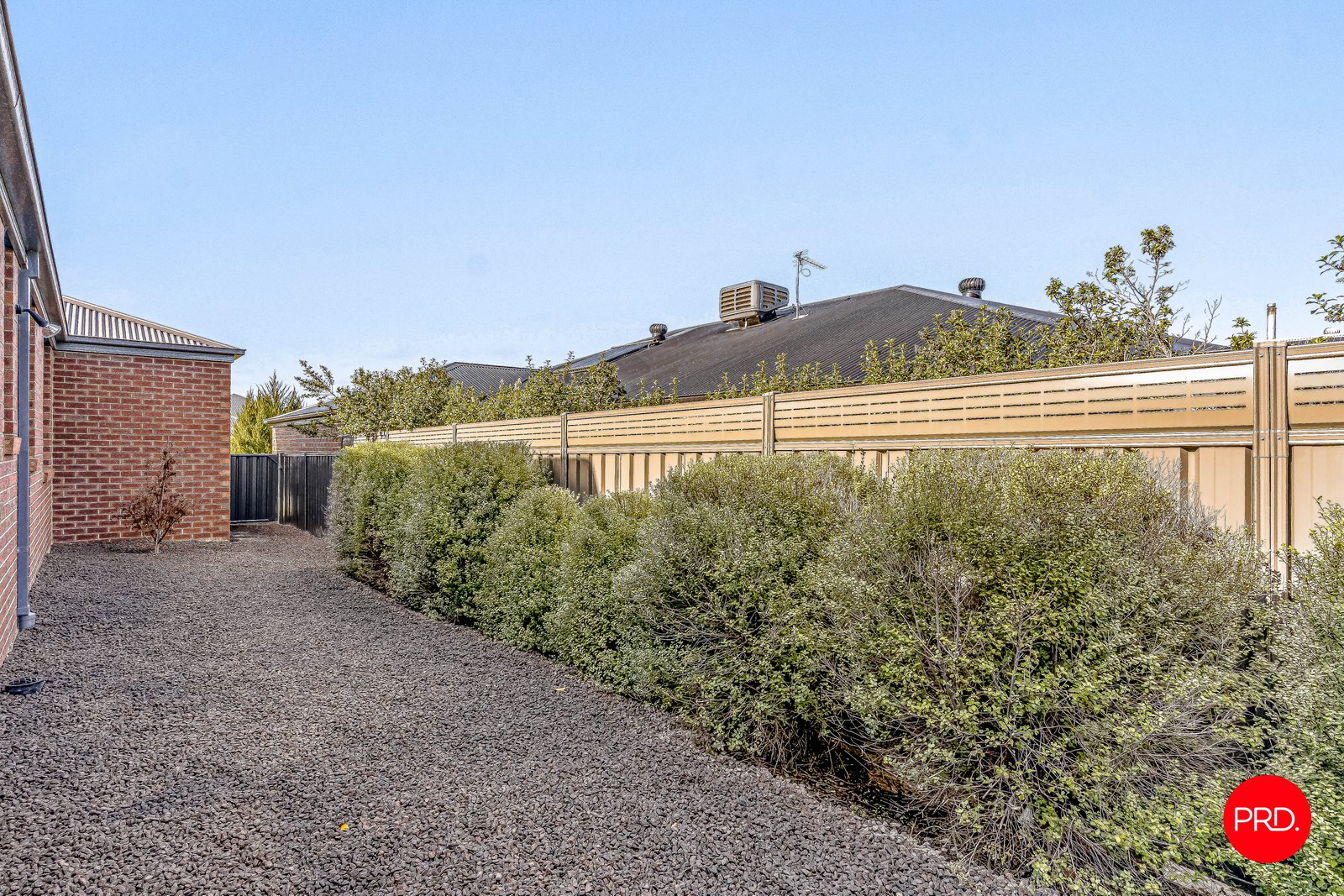 5 Pitt Place STRATHFIELDSAYE 19