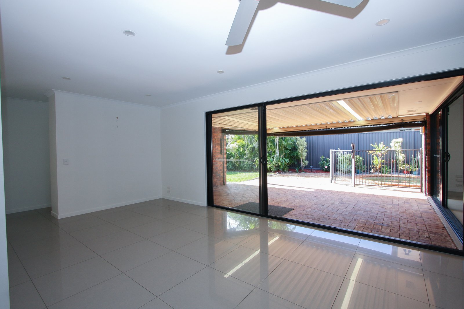 5 Primrose Court HOLLYWELL 9