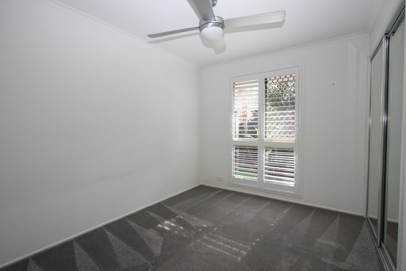 5 Primrose Court HOLLYWELL 14