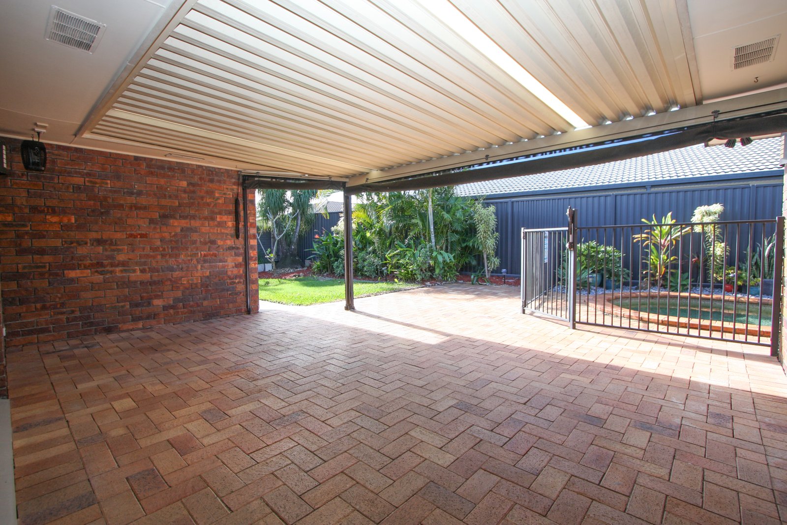 5 Primrose Court HOLLYWELL 19