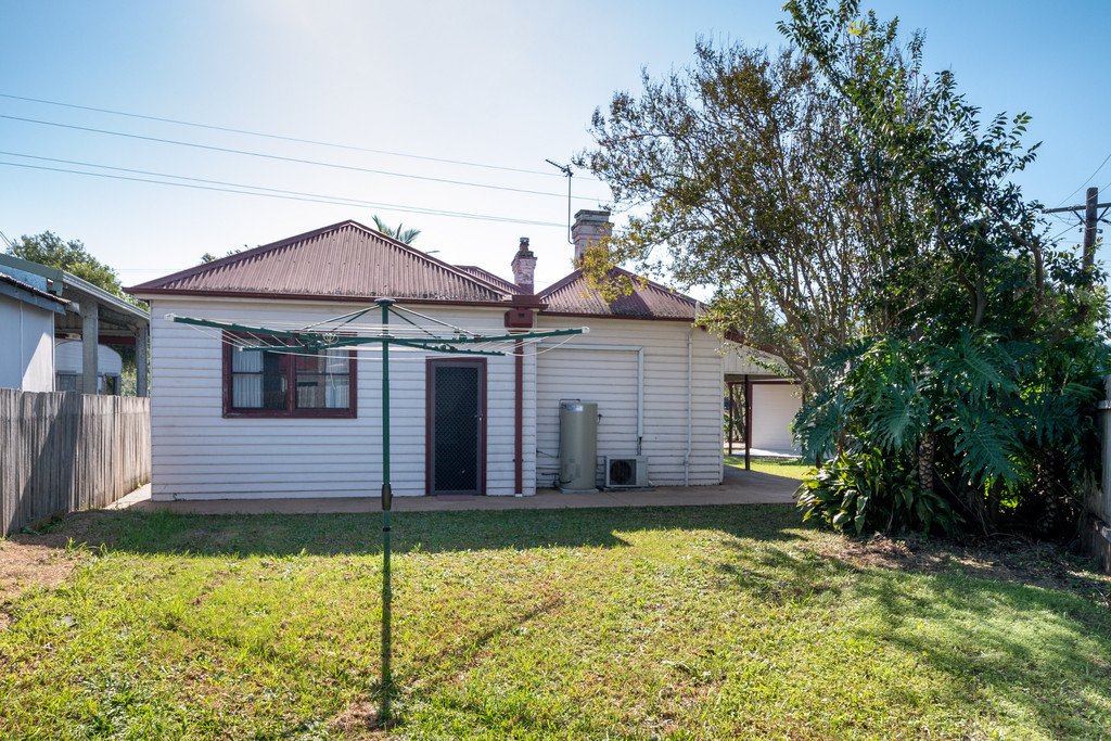 5 Prince Edward Drive DAPTO 9