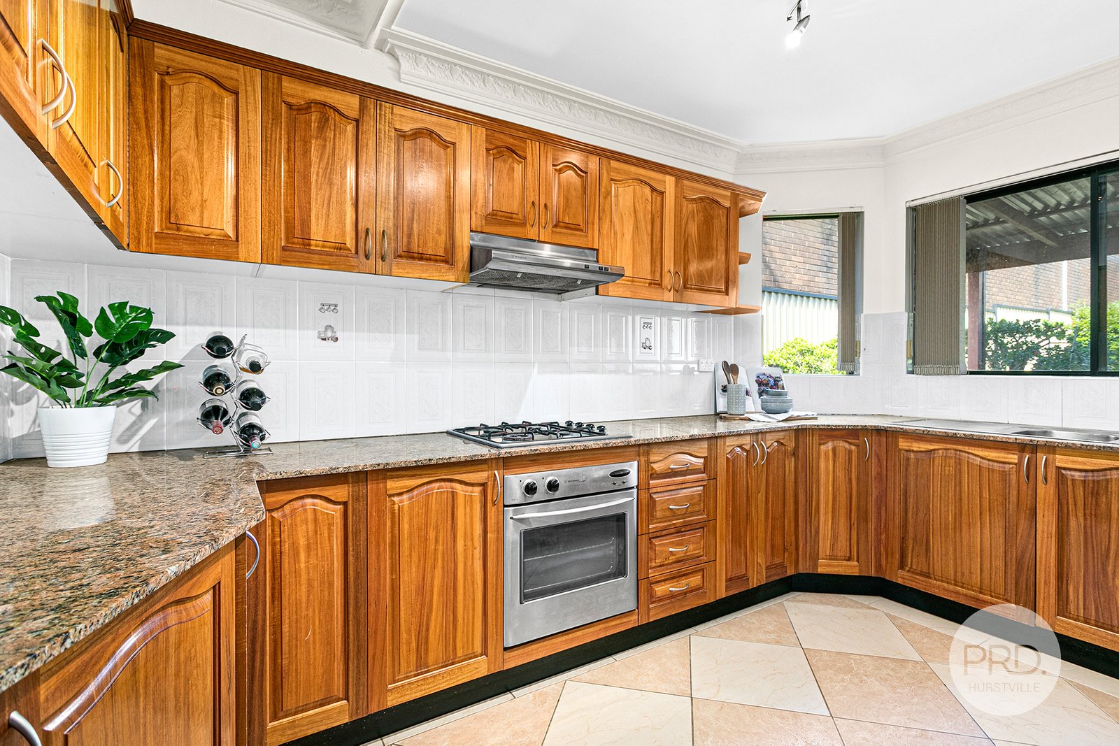 5 Queens Road HURSTVILLE 5