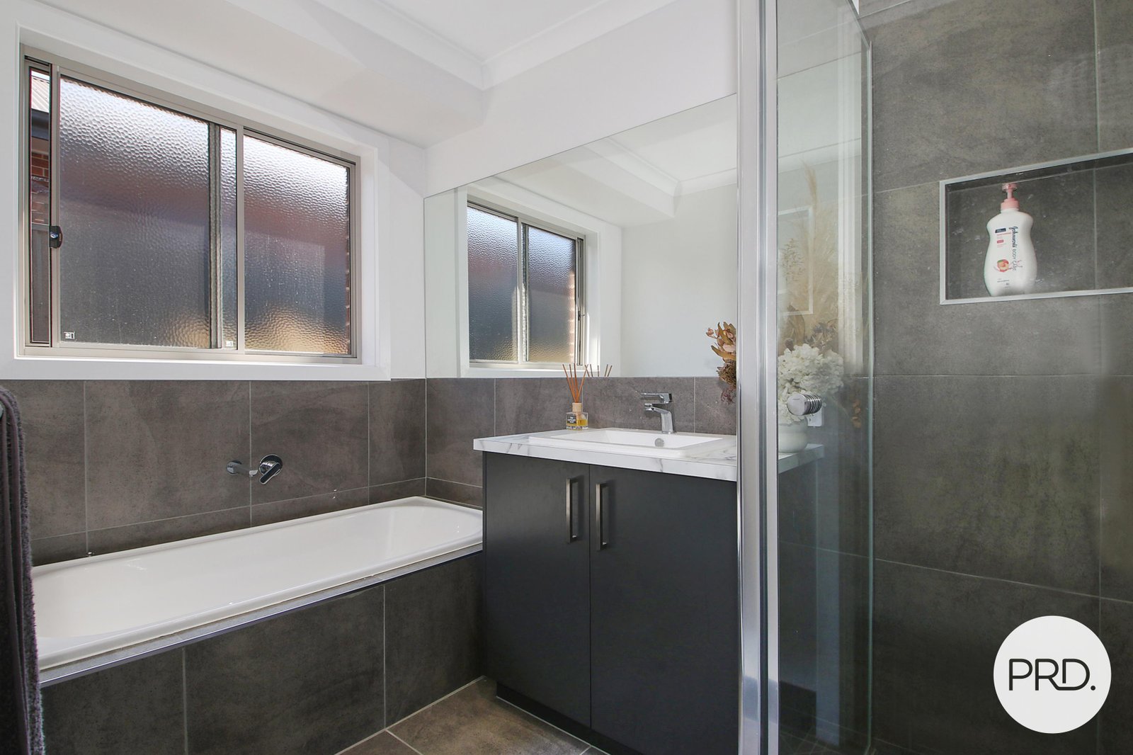 5 Queensberry Road LENEVA 13