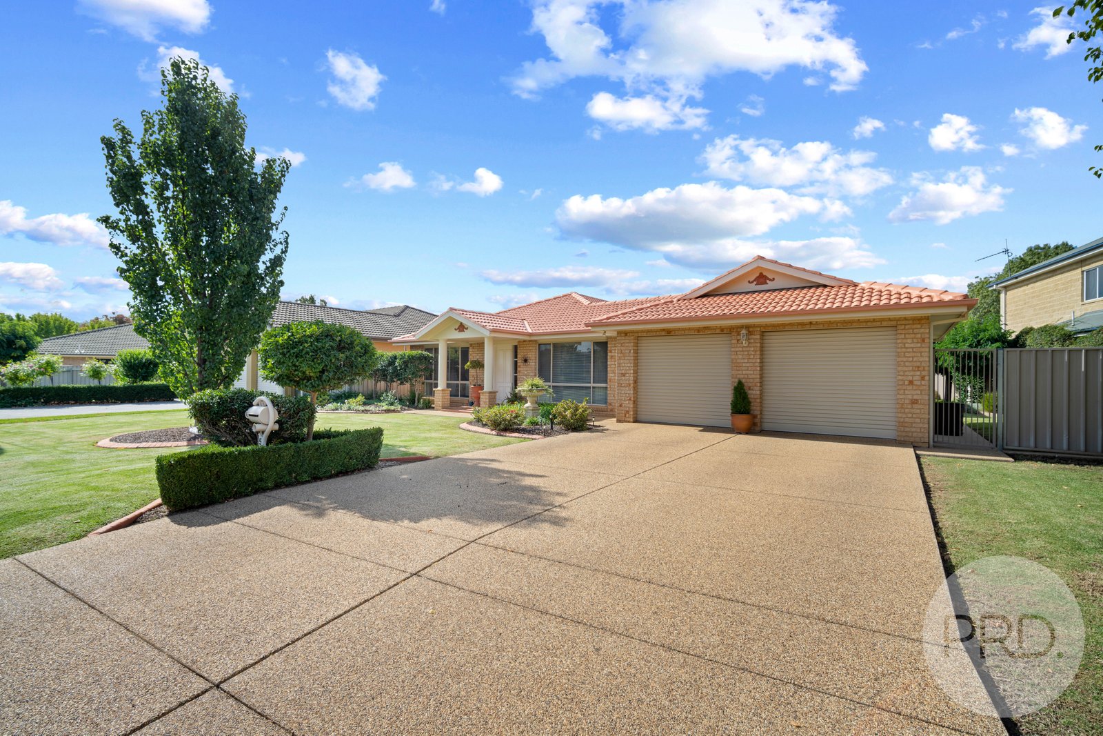 5 Raeburn Crescent LAKE ALBERT 3