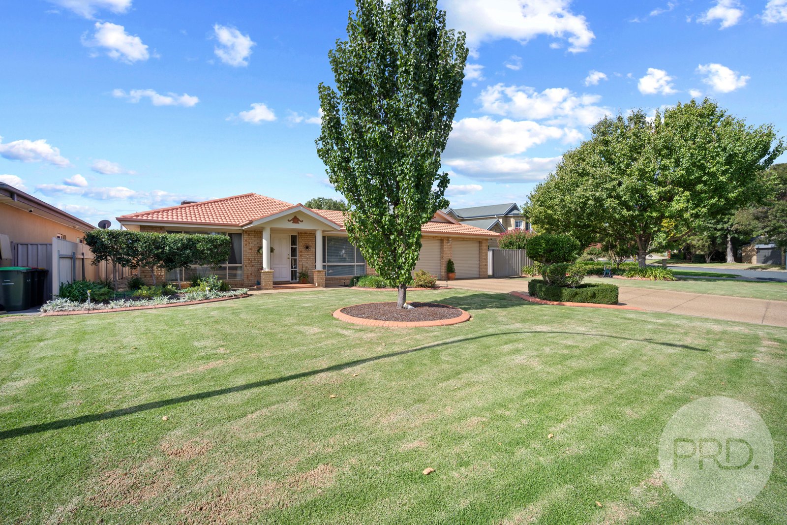 5 Raeburn Crescent LAKE ALBERT 4