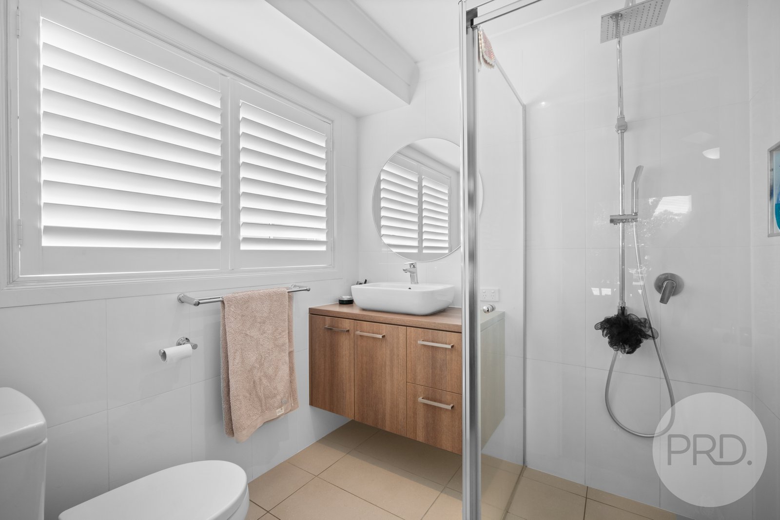 5 Raeburn Crescent LAKE ALBERT 8