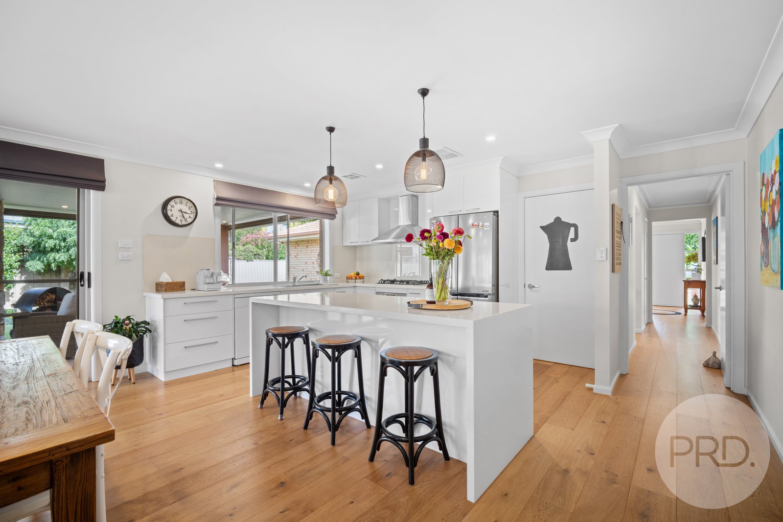 5 Raeburn Crescent LAKE ALBERT 11