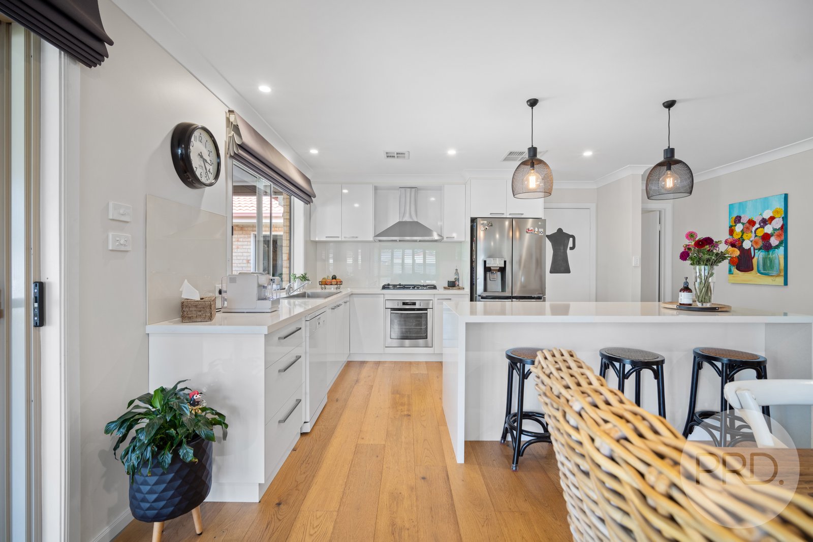 5 Raeburn Crescent LAKE ALBERT 14