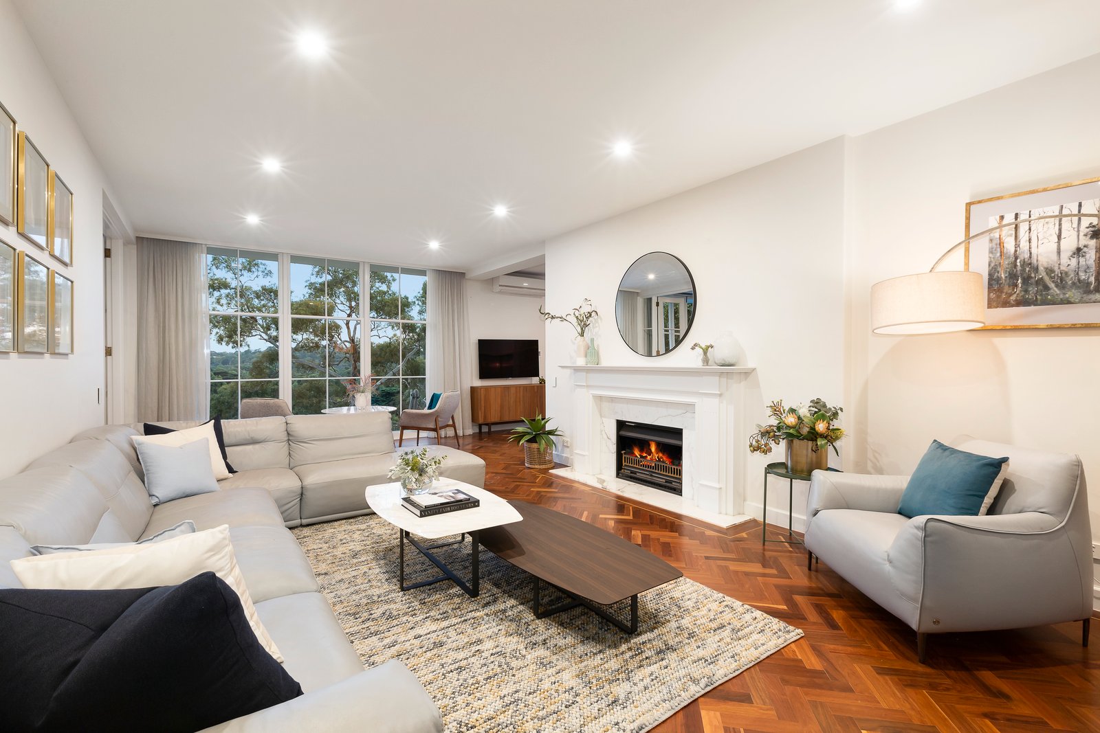 Real Estate and Property in 5 Raheen Drive, Kew, VIC