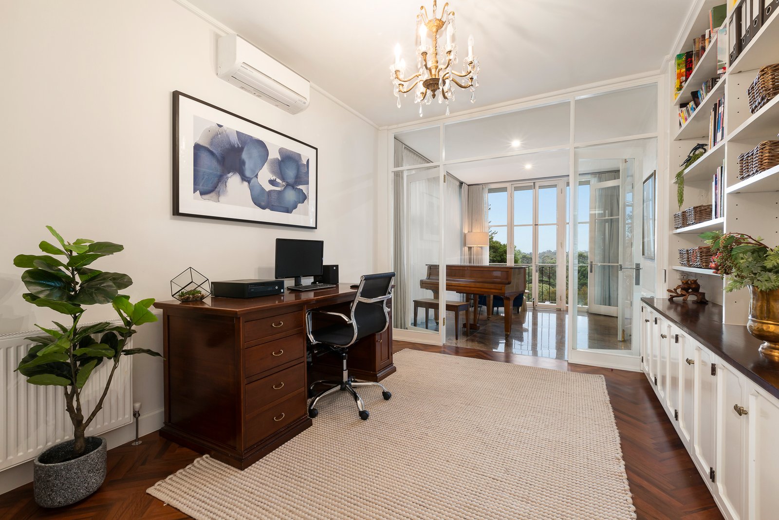 Real Estate and Property in 5 Raheen Drive, Kew, VIC