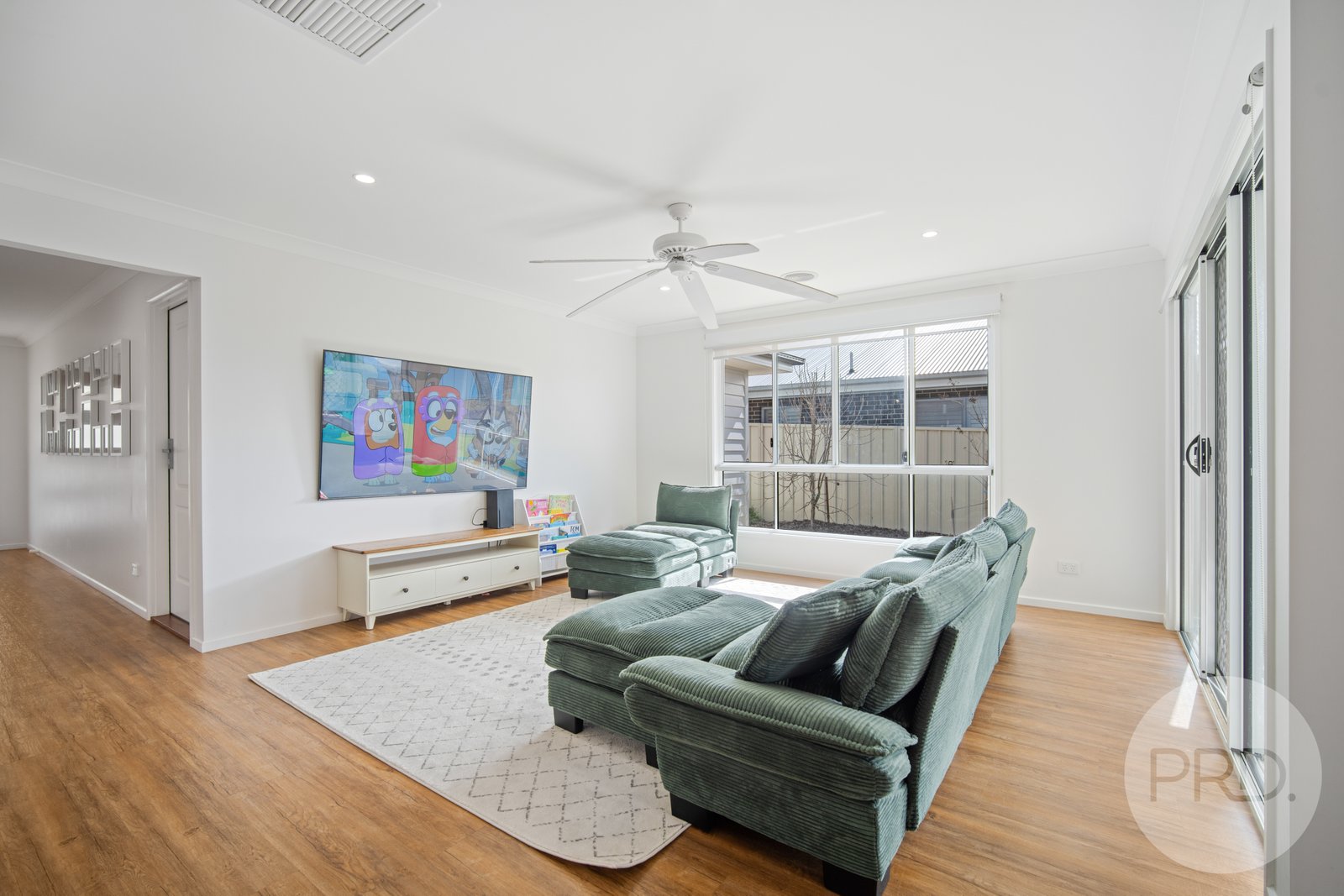 5 Rainbow Drive ESTELLA 3