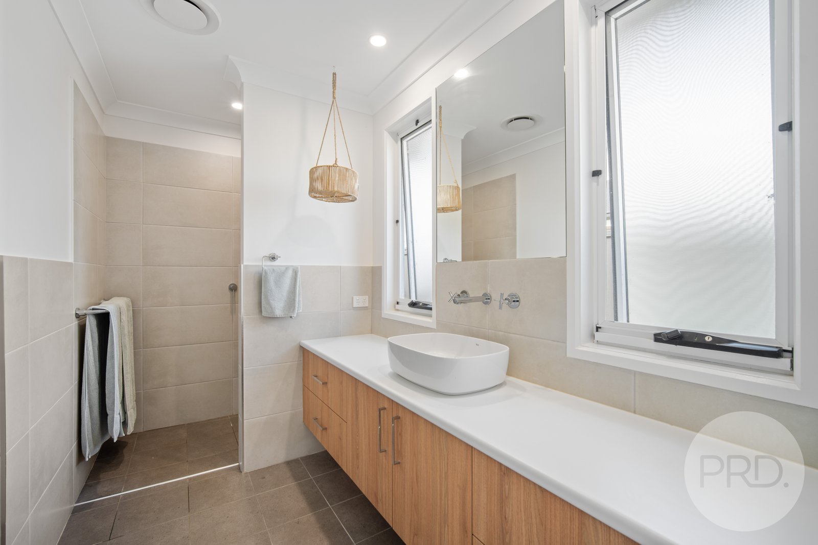 5 Rainbow Drive ESTELLA 10