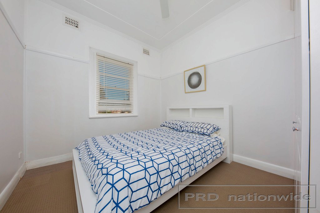 5 Raymond Terrace Road EAST MAITLAND 9
