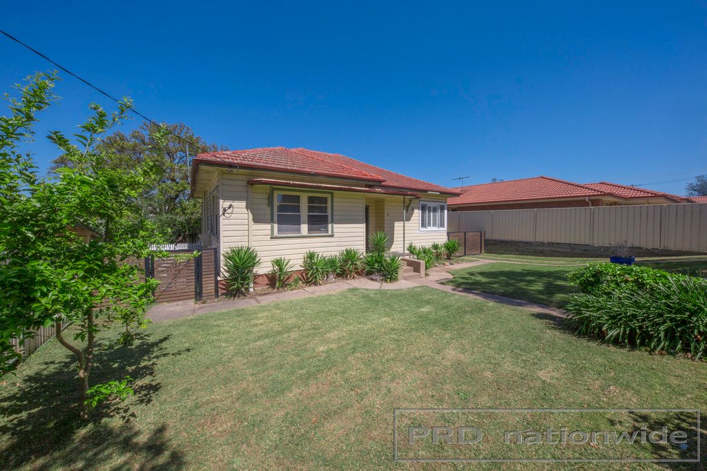 5 Raymond Terrace Road EAST MAITLAND 14