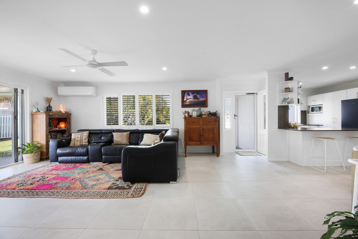 5 Redwing Court Burleigh Waters 5