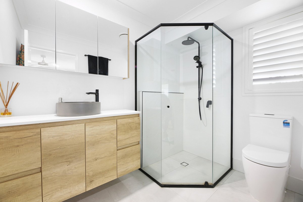 5 Redwing Court Burleigh Waters 12