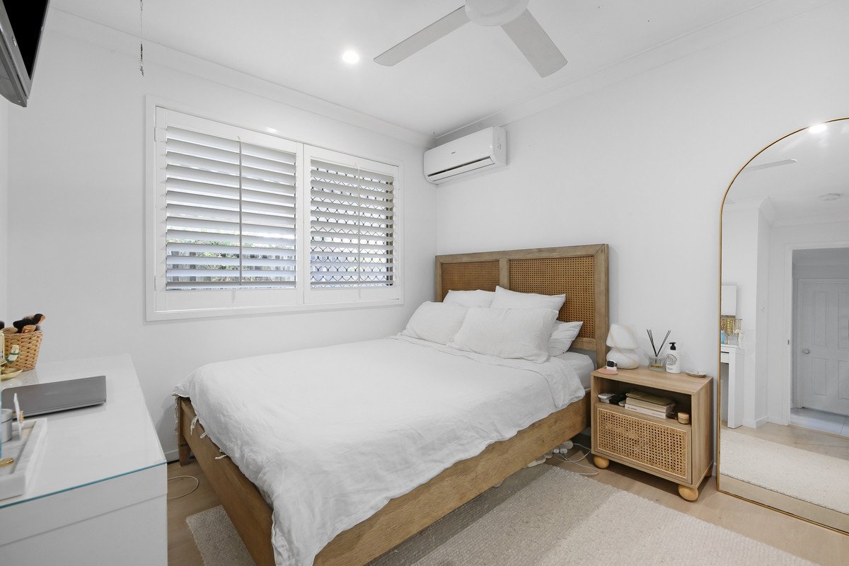 5 Redwing Court Burleigh Waters 13