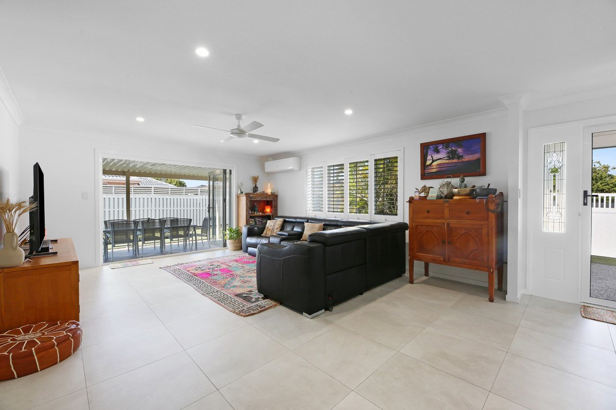 5 Redwing Court Burleigh Waters 21