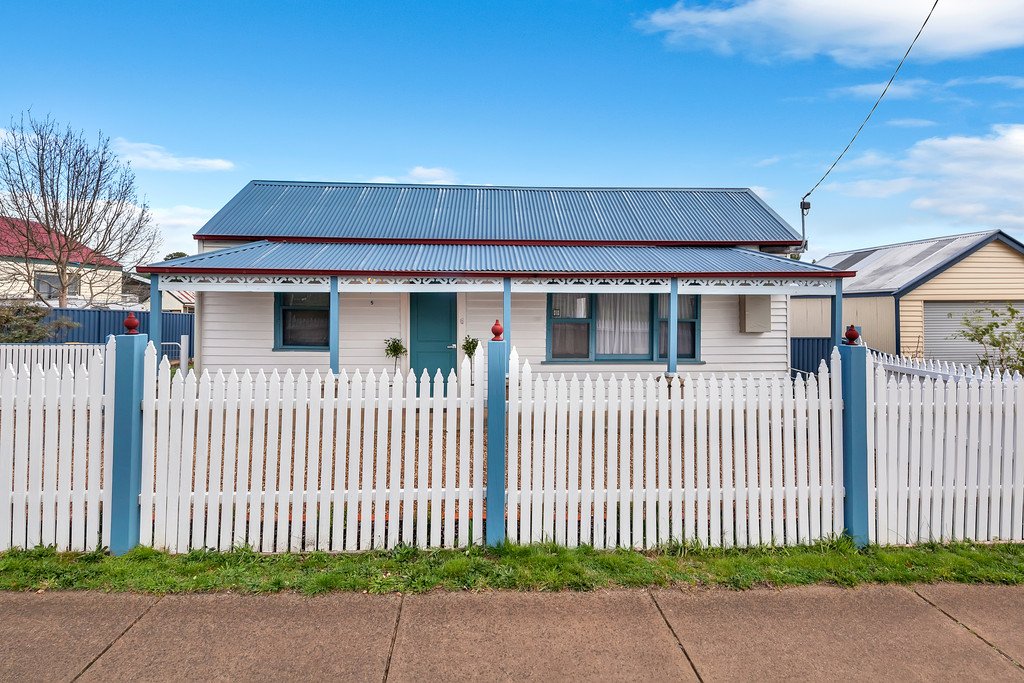 5 Reed Street CRESWICK 2