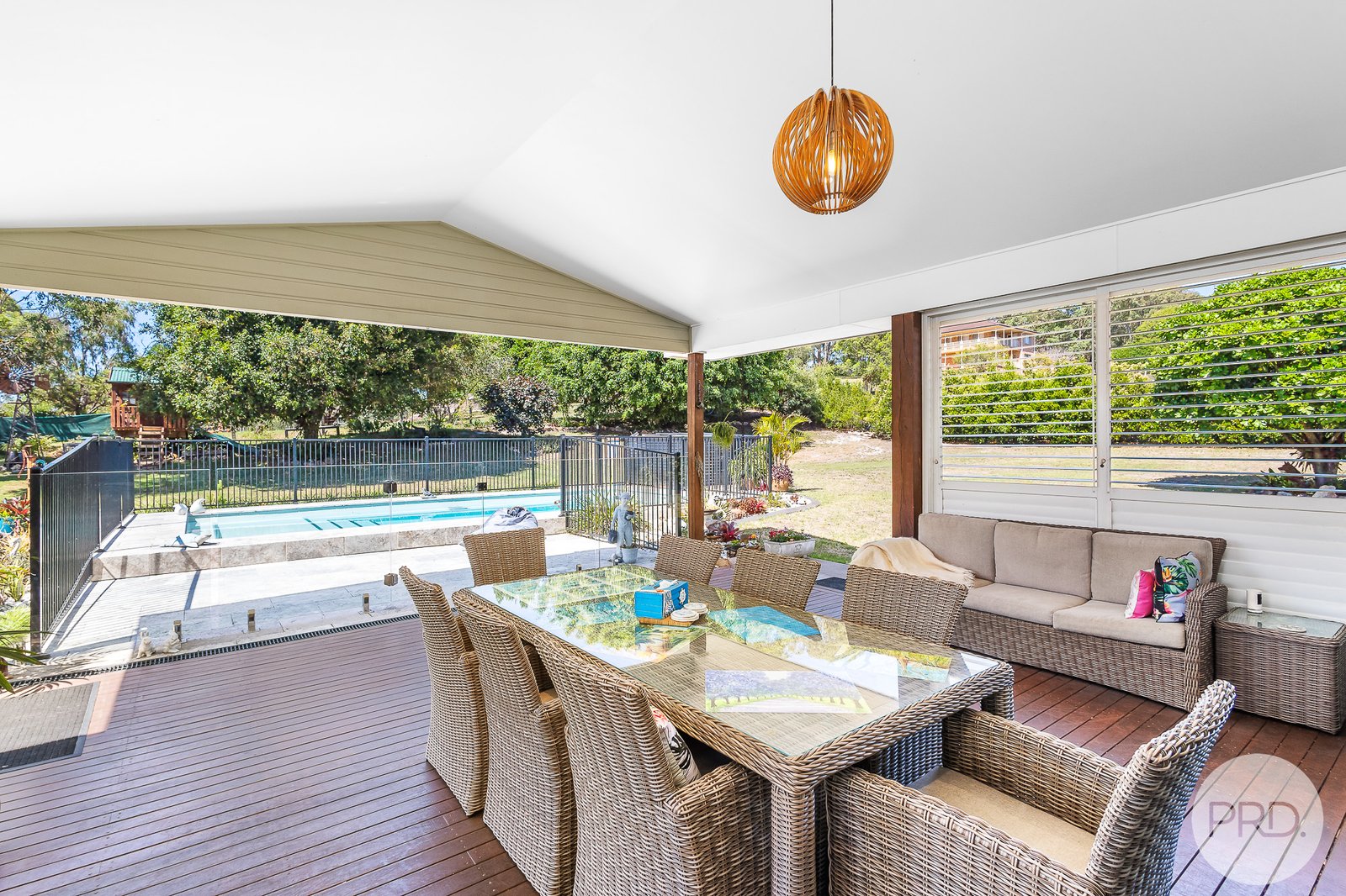 5 Reflections Drive ONE MILE 9