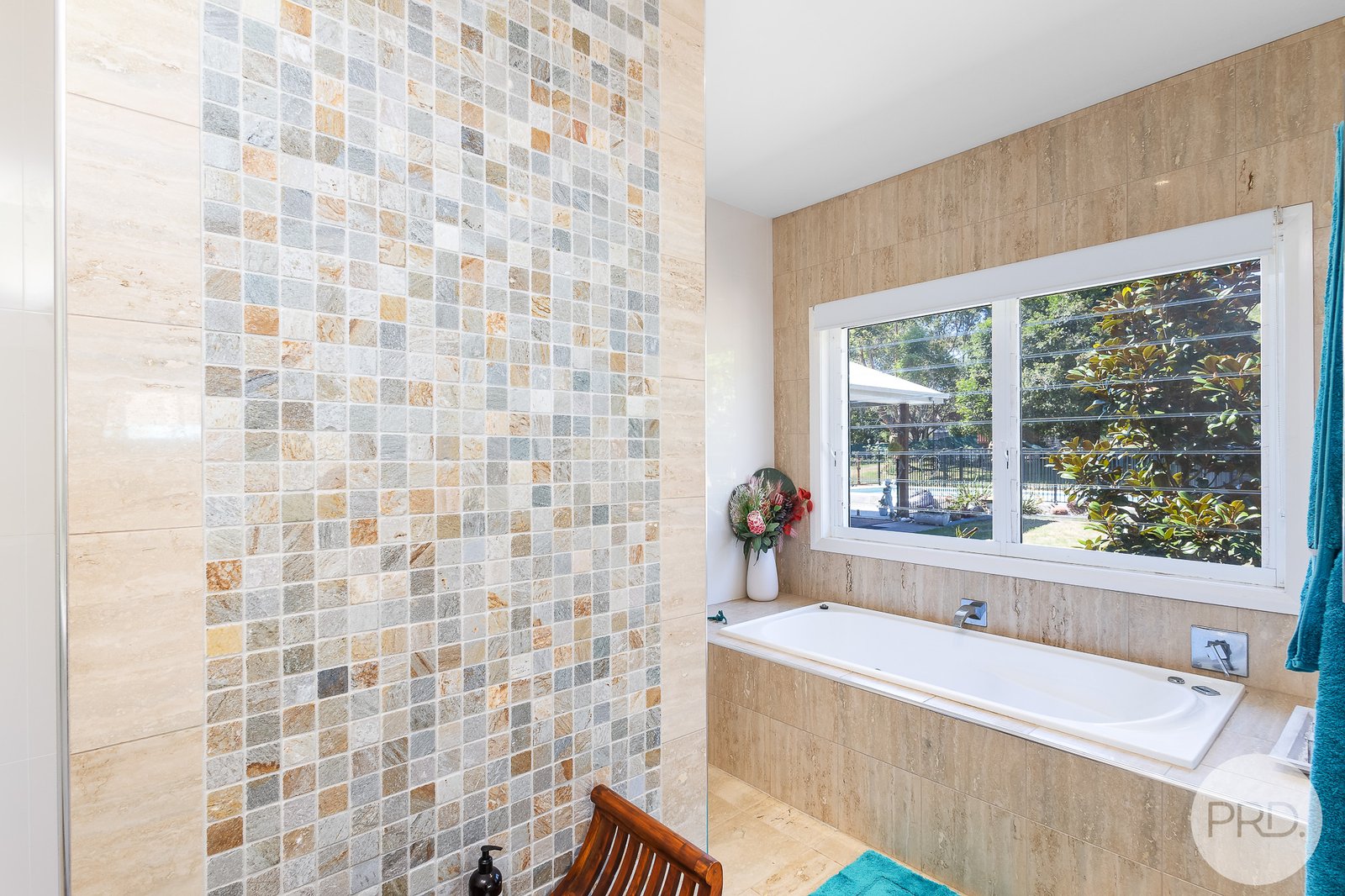 5 Reflections Drive ONE MILE 26