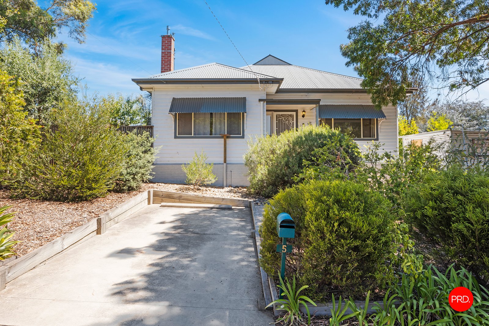 5 Reverie Street LONG GULLY 2
