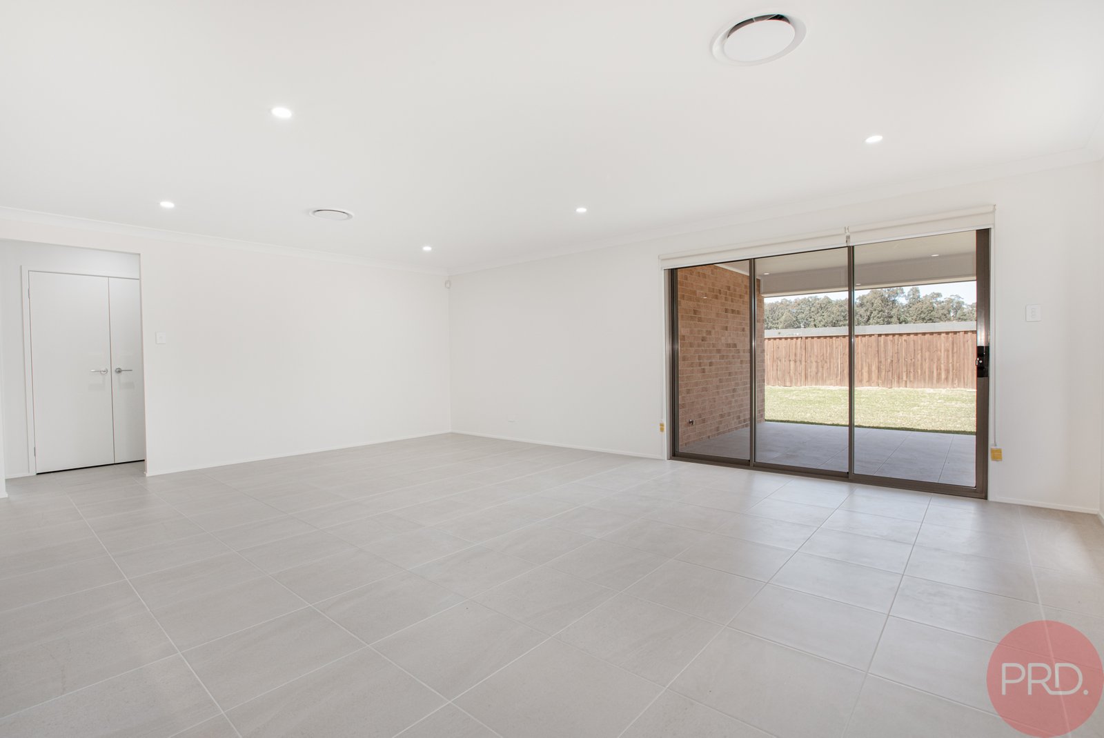 5 Riverdale Close RUTHERFORD 14