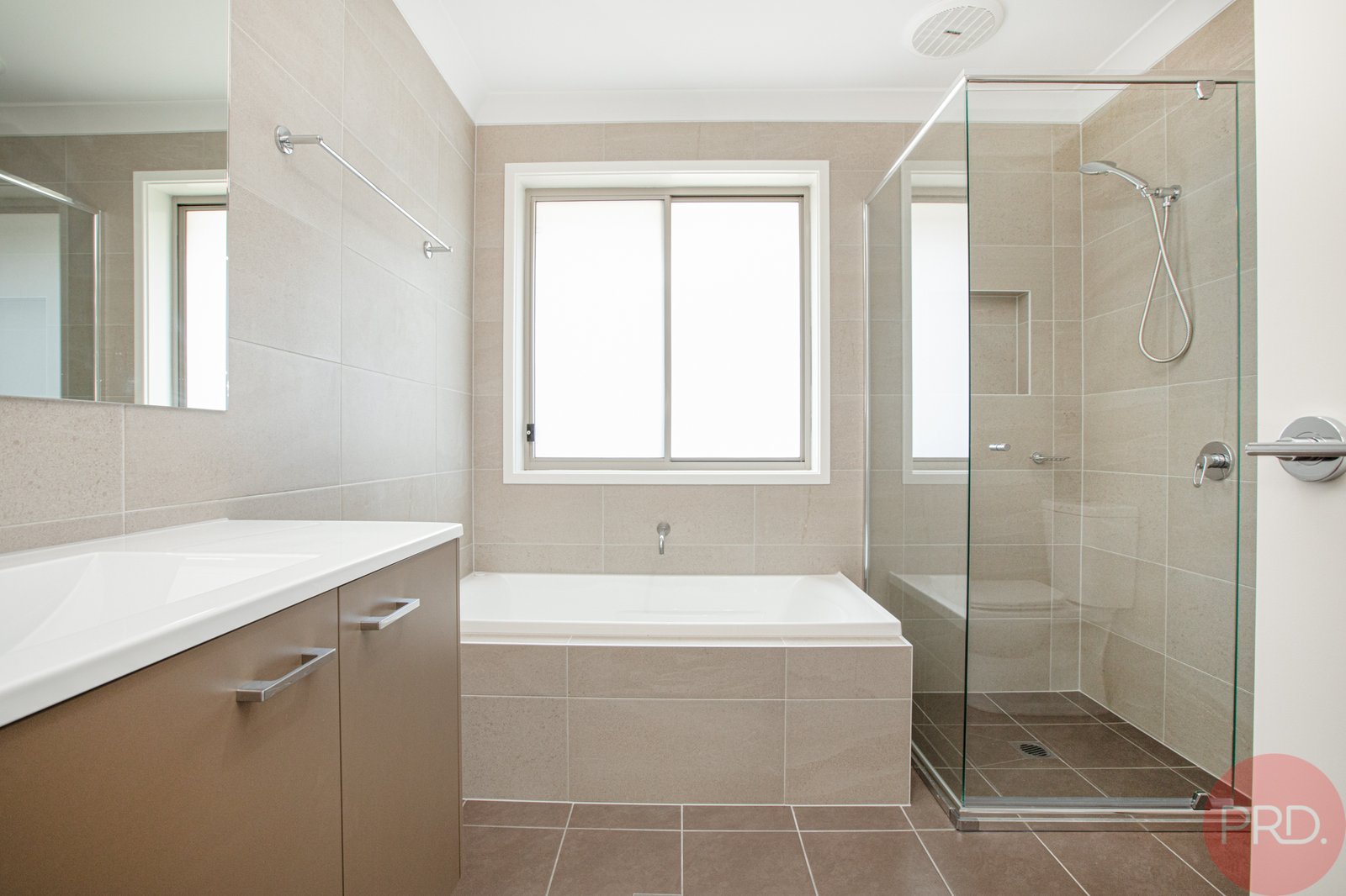 5 Riverdale Close RUTHERFORD 18