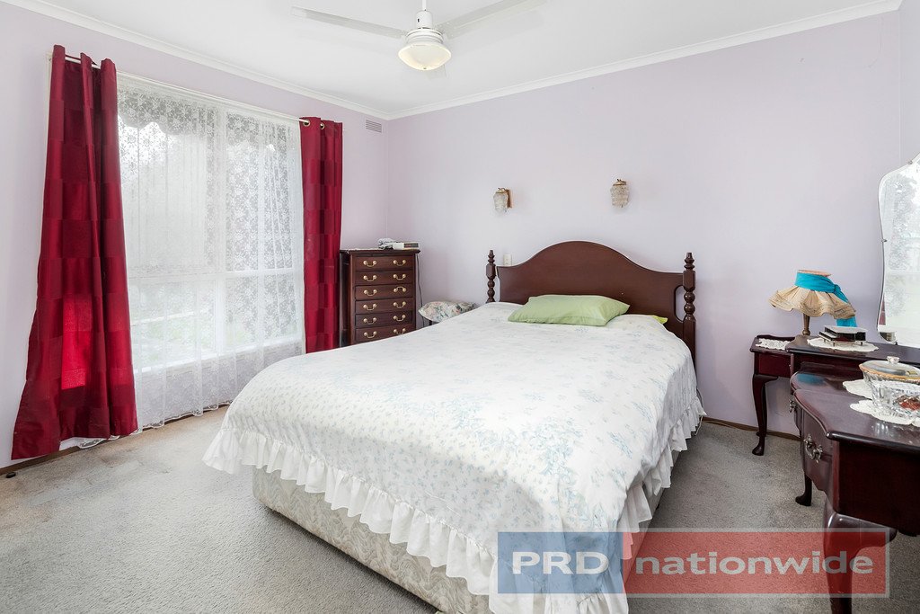 5 Rolf Court WENDOUREE 5