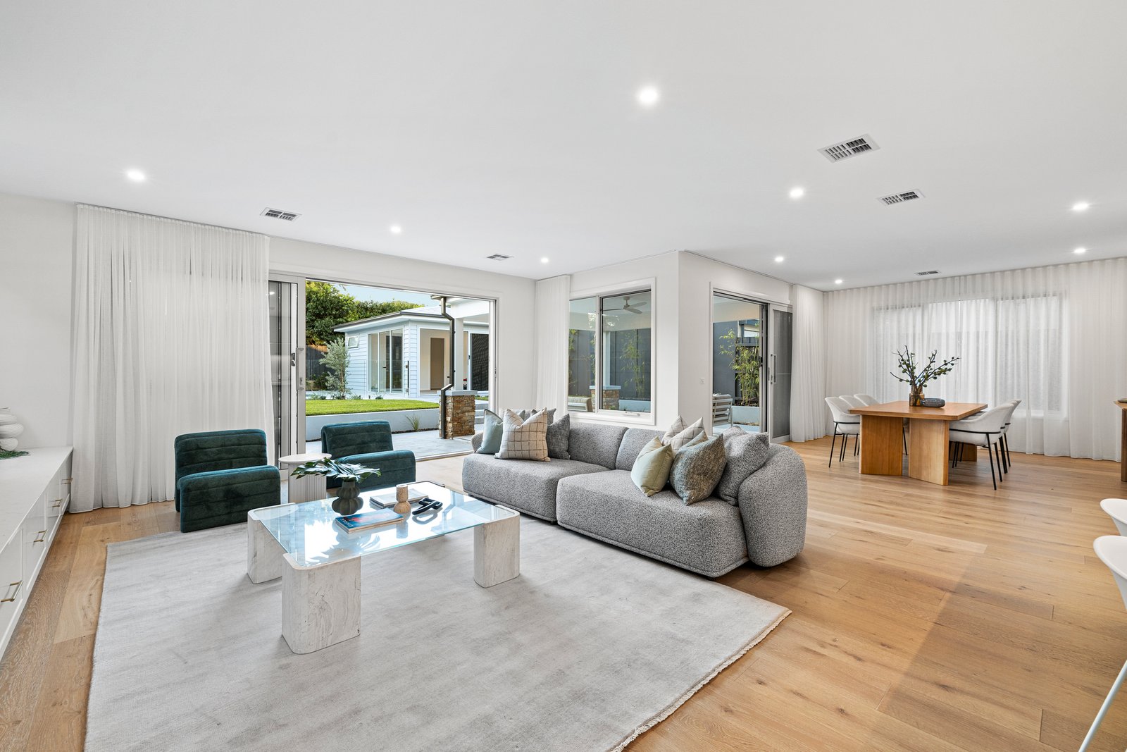 Gallery: 5 Rose Street