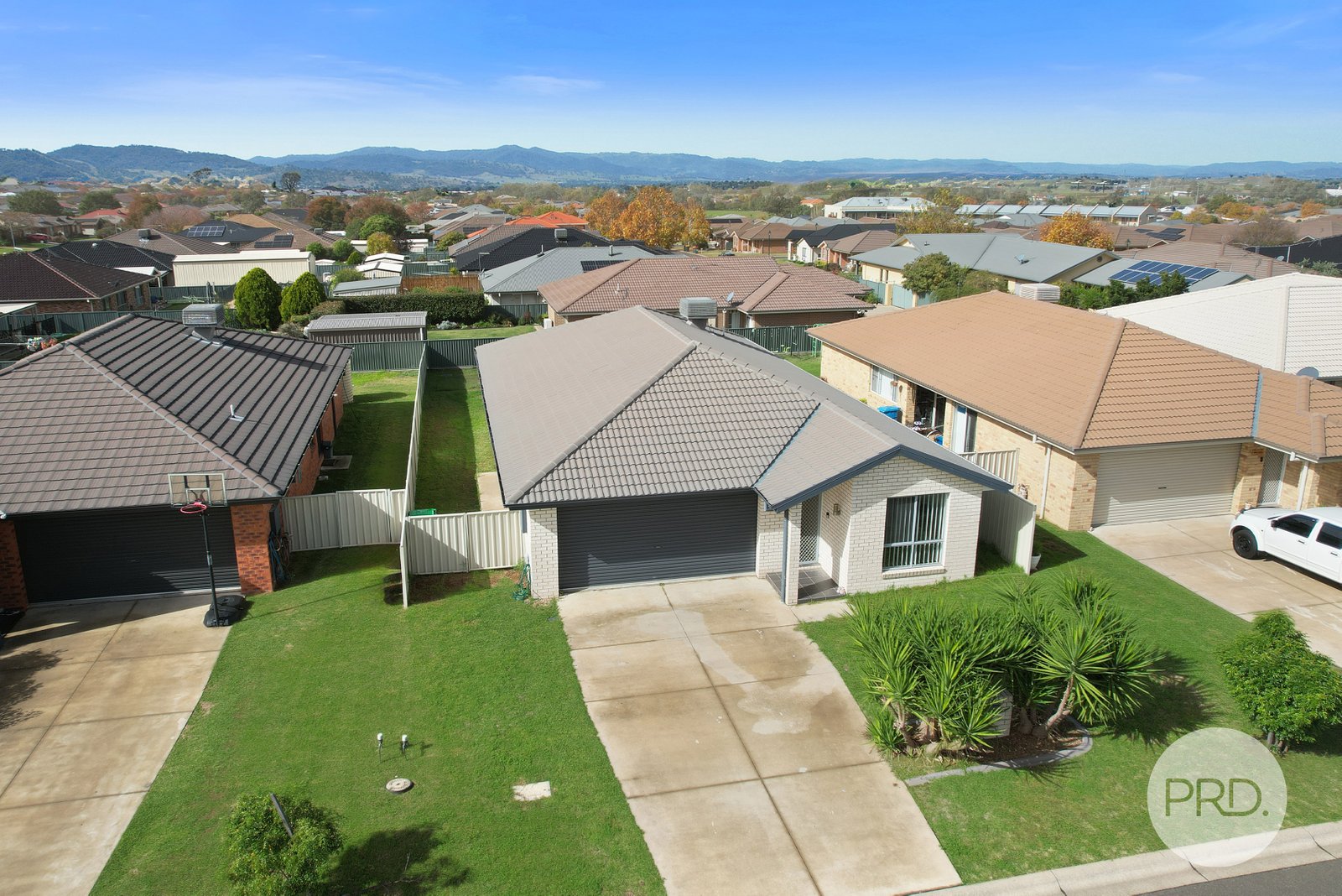 5 Rosehill Place TAMWORTH 2