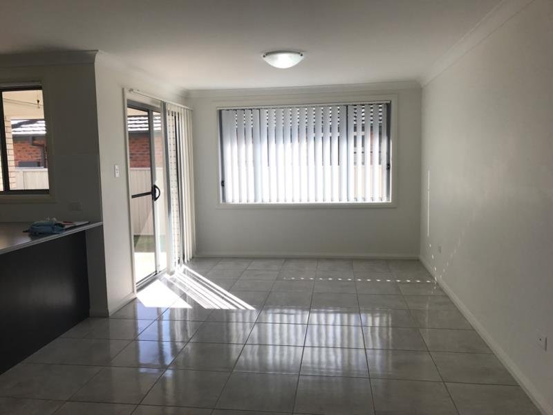 5 Rosehill Place TAMWORTH 3