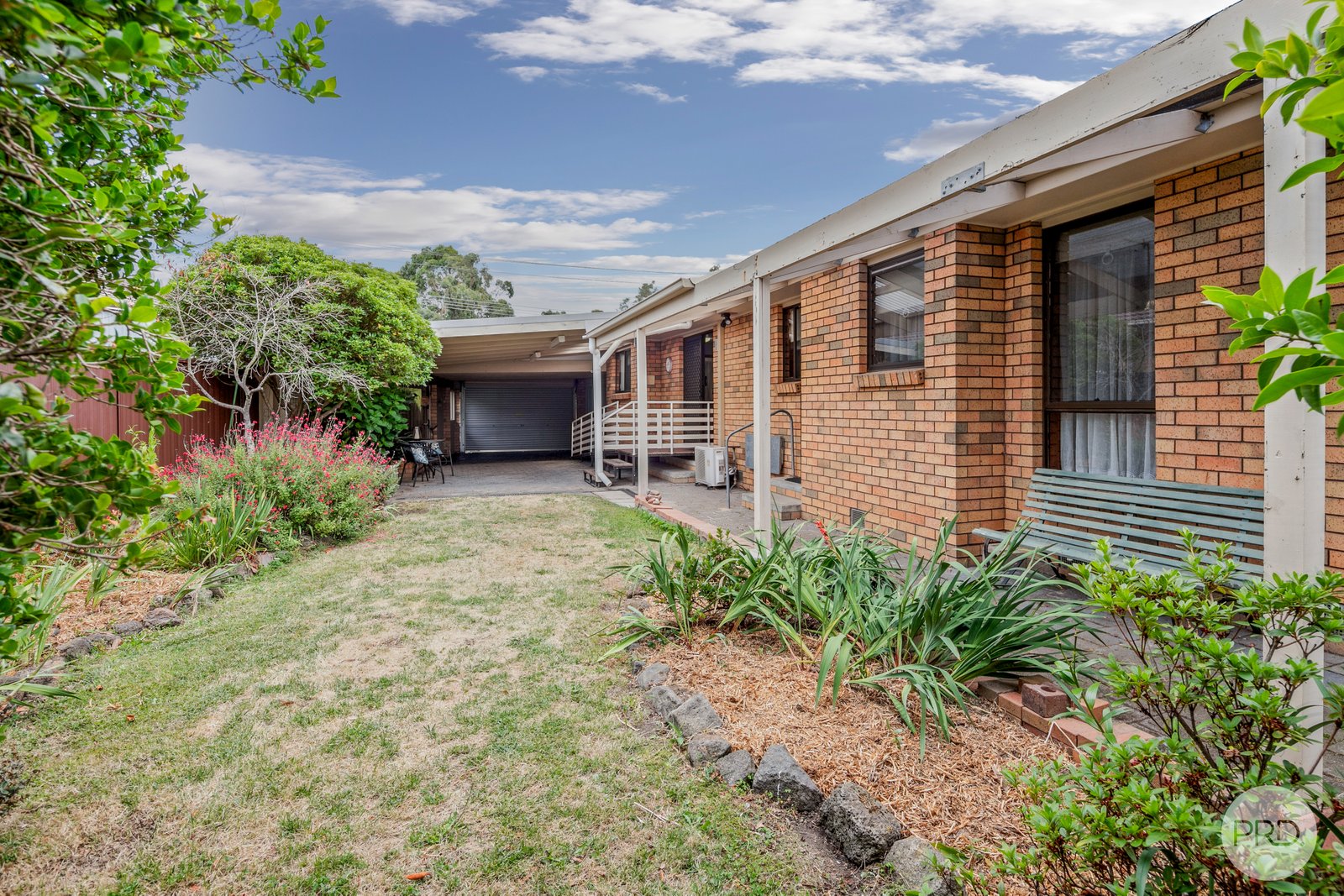 5 Rowan Parade WENDOUREE 15