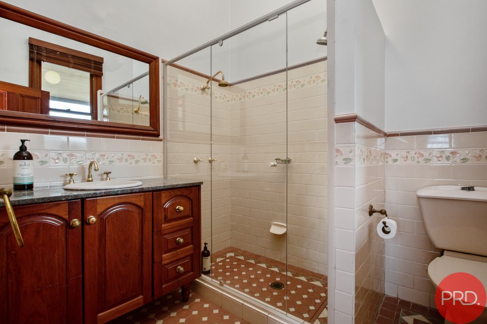 5 Roy Street LORN 16