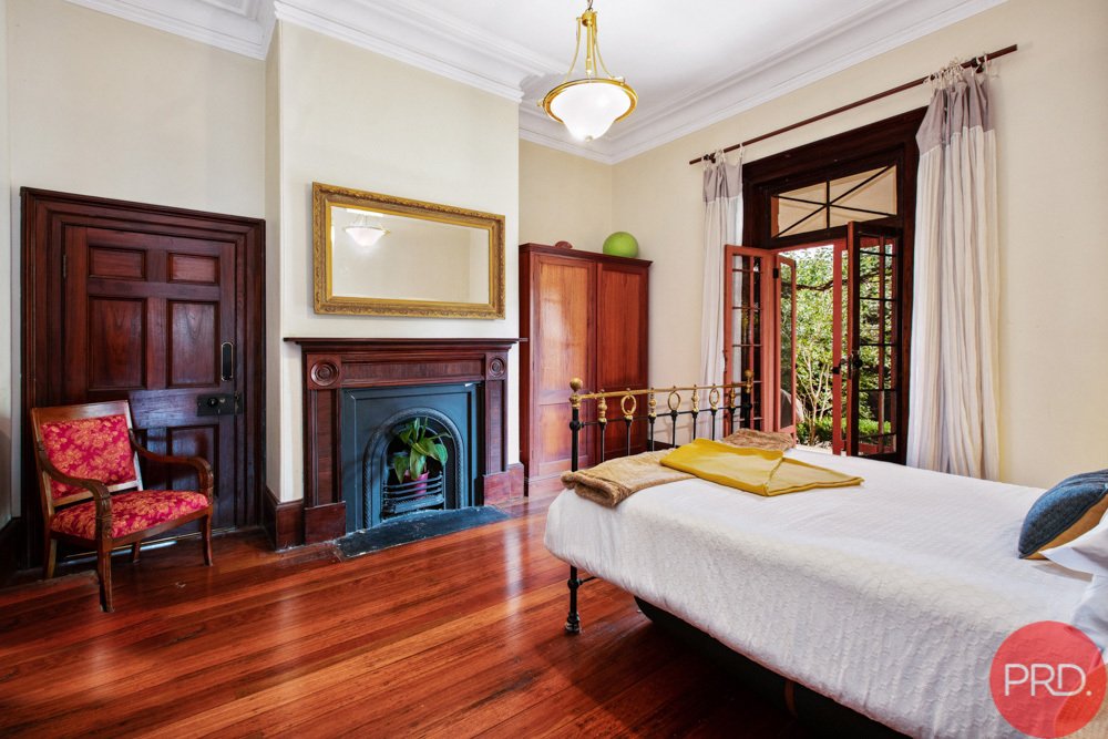 5 Roy Street LORN 17