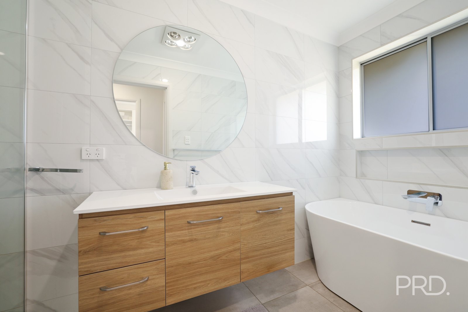 5 Roy Street TAMWORTH 16
