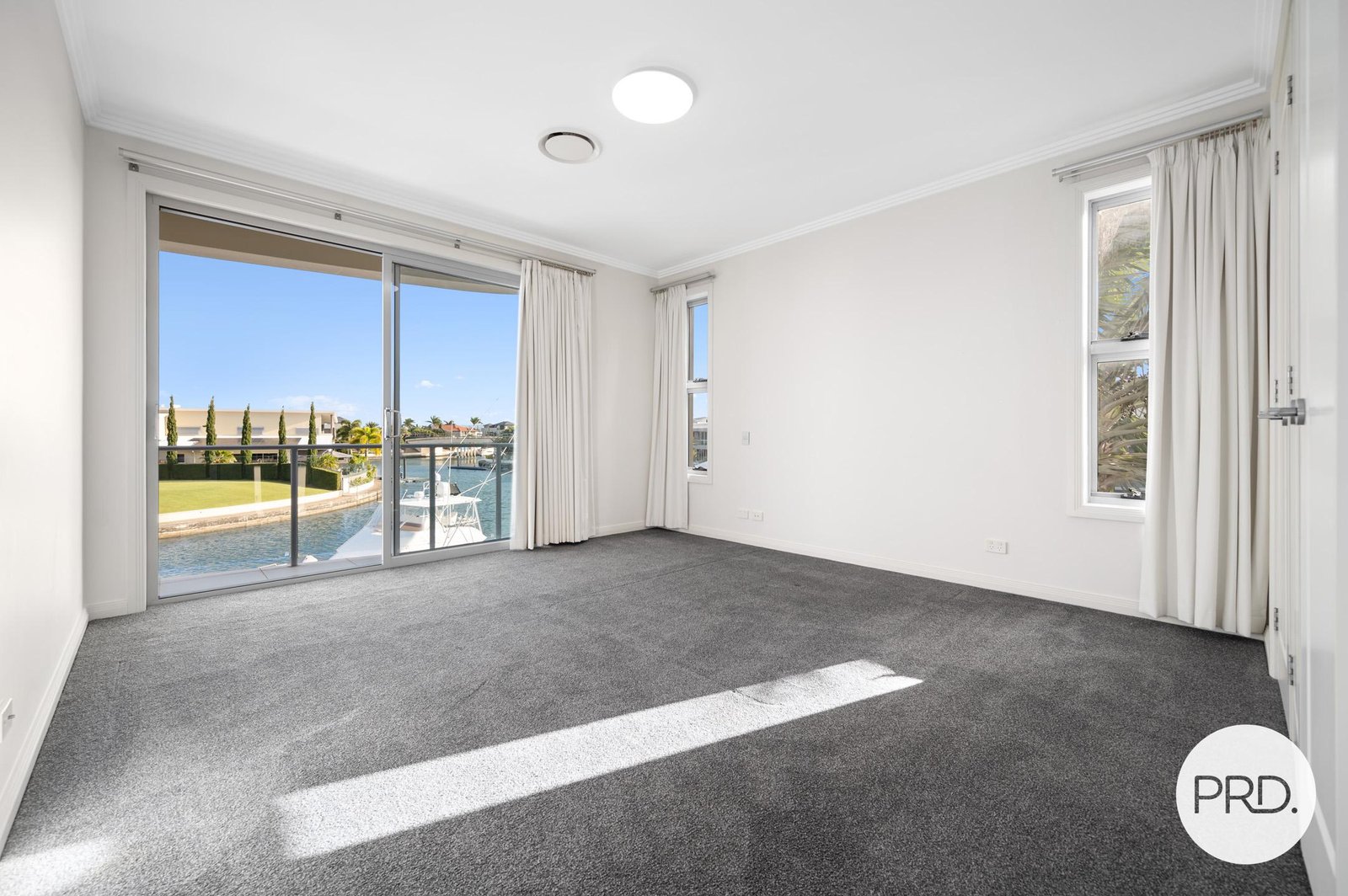 5 Royal Albert Crescent SOVEREIGN ISLANDS 8