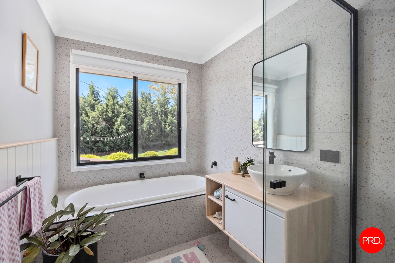 5 Saddle Court MAIDEN GULLY 13